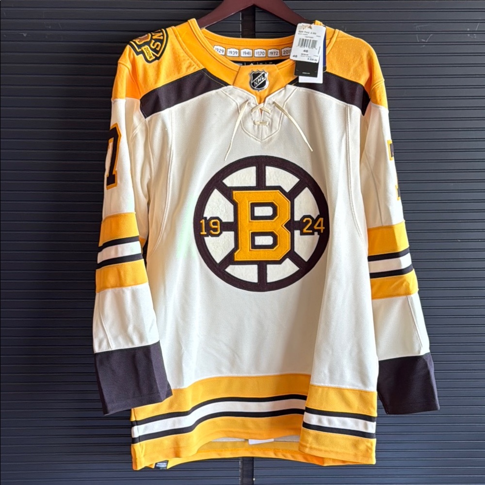 NHL - Boston Bruins Taylor Hall #71 Hockey Jersey - Size 46